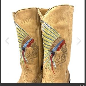 ISO Old Gringo Embroidered Indian Boots